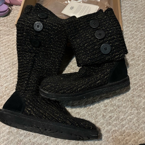 Ugg Classic Cardy Boots - black and gold - Picture 8 of 9
